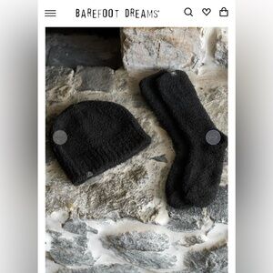 Barefoot Dreams Cozy Chic Beanie and Sock Set NWT Carbon